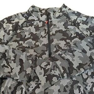 Spyder Active Womens 1/2 Zip Pullover XL Gray Camo SP832 Mock Neck Cropped Train